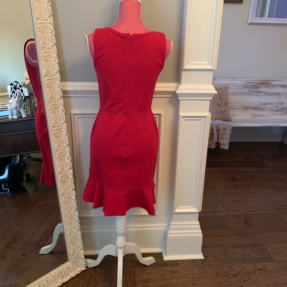 Ann Taylor red dress 🔥 - Picture 2 of 2